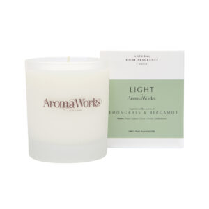 AromaWorks Light Candle Lemongrass and Bergamot Medium 220g_